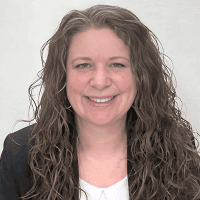 A professional photo of Deanna Poulsen